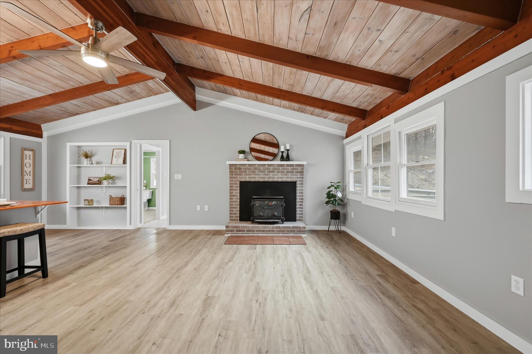 45 White Dogwood Road Harpers Ferry, WV 25425 - Photo 6 of 44 Living Room