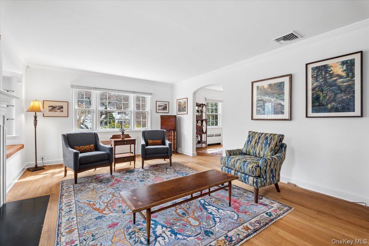 147 Norman Road New Rochelle, NY 10804 - Photo 3 of 20