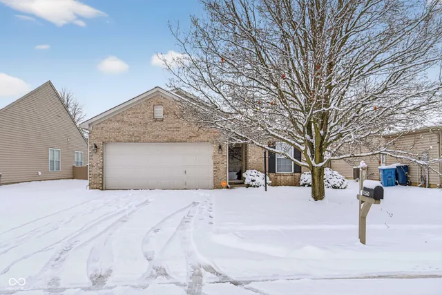 $2,030 | 15550 Outside Trail, Noblesville, IN 46060