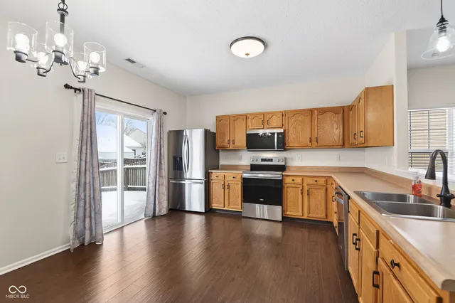 $2,030 | 15550 Outside Trail, Noblesville, IN 46060