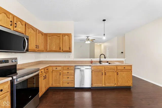 $2,030 | 15550 Outside Trail, Noblesville, IN 46060