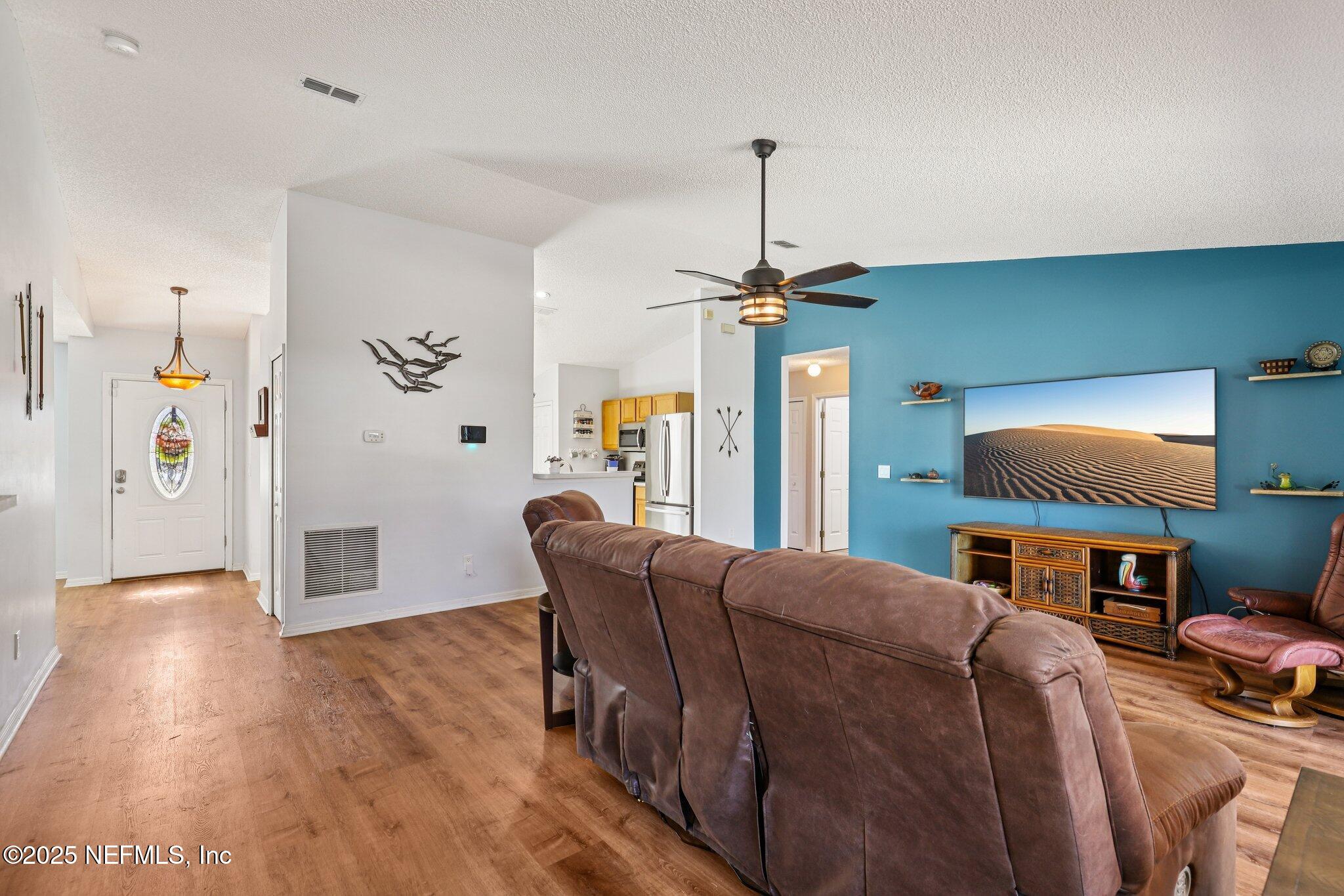 3474 White Wing Road Orange Park, FL 32073 - Photo 15 of 48 Living Room