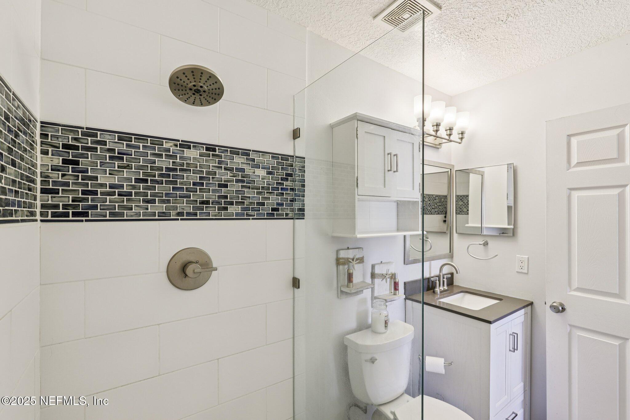 3474 White Wing Road Orange Park, FL 32073 - Photo 27 of 48 Primary Bathroom