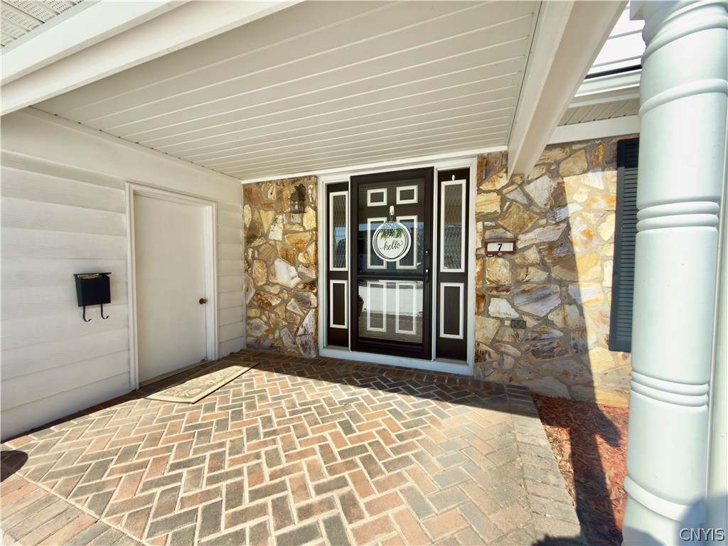 7 Berrywood Road Clay, NY 13090 - Photo 5 of 36