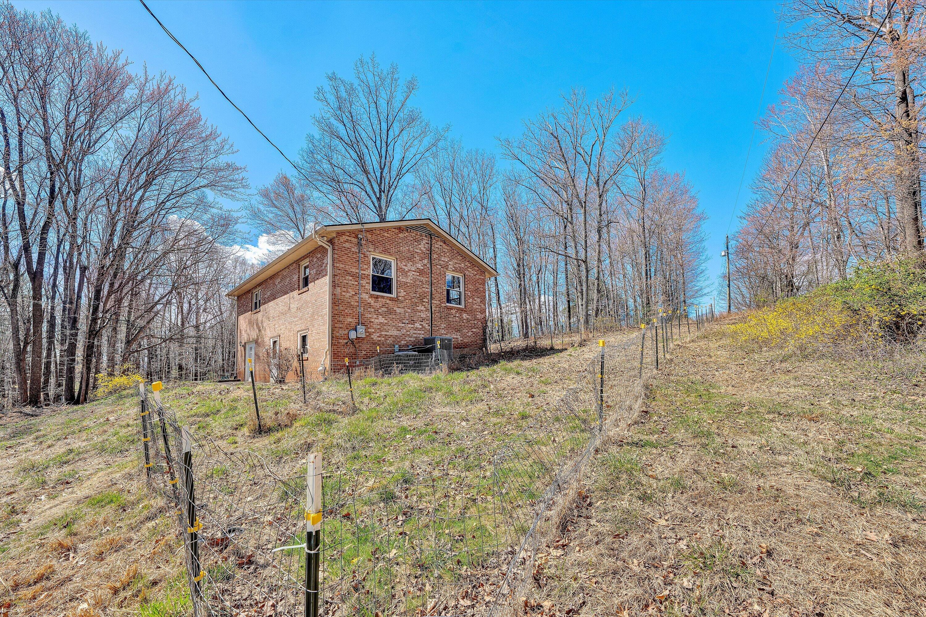 2360 Iron Ridge Road Rocky Mount, VA 24151 - Photo 32 of 37 33-DSC00271