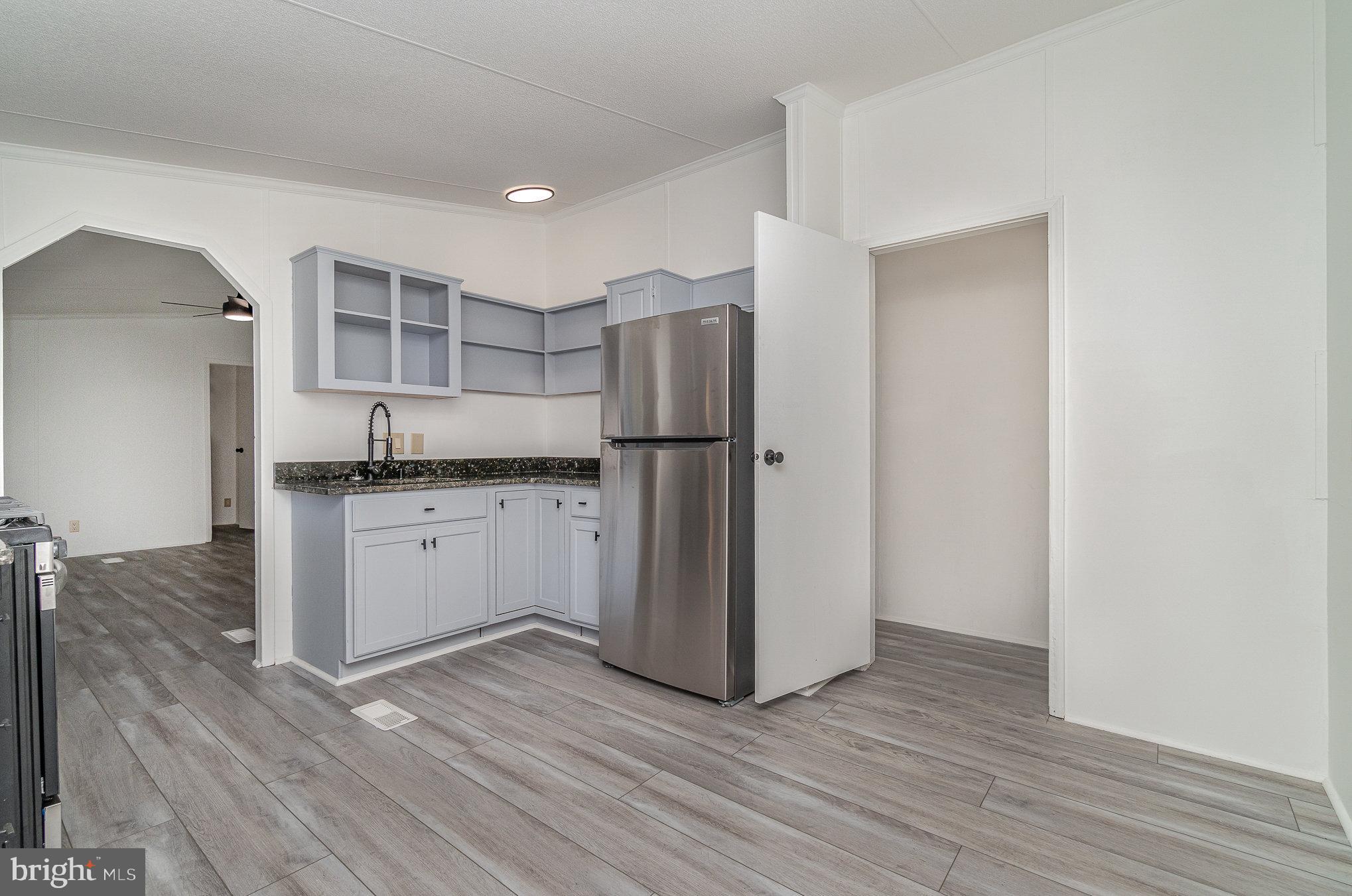 3599 Mobile Road Harrisburg, PA 17109 - Photo 3 of 20 Gallery Image 3