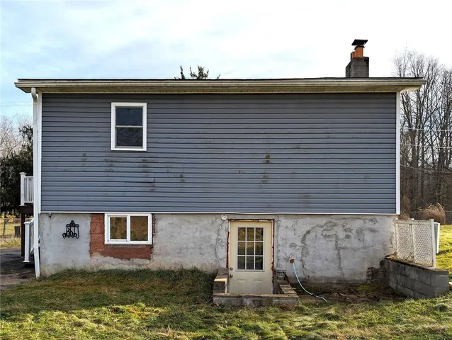 $40,000 | 30 Province Hill Road, Masontown, PA 15461