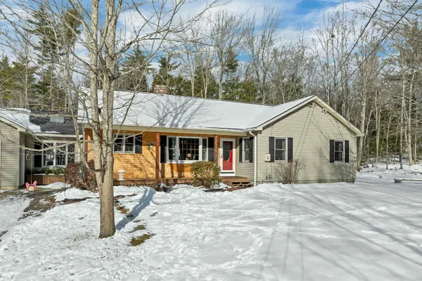 $699,900 | 92 West Milton Road, Farmington, NH 03835