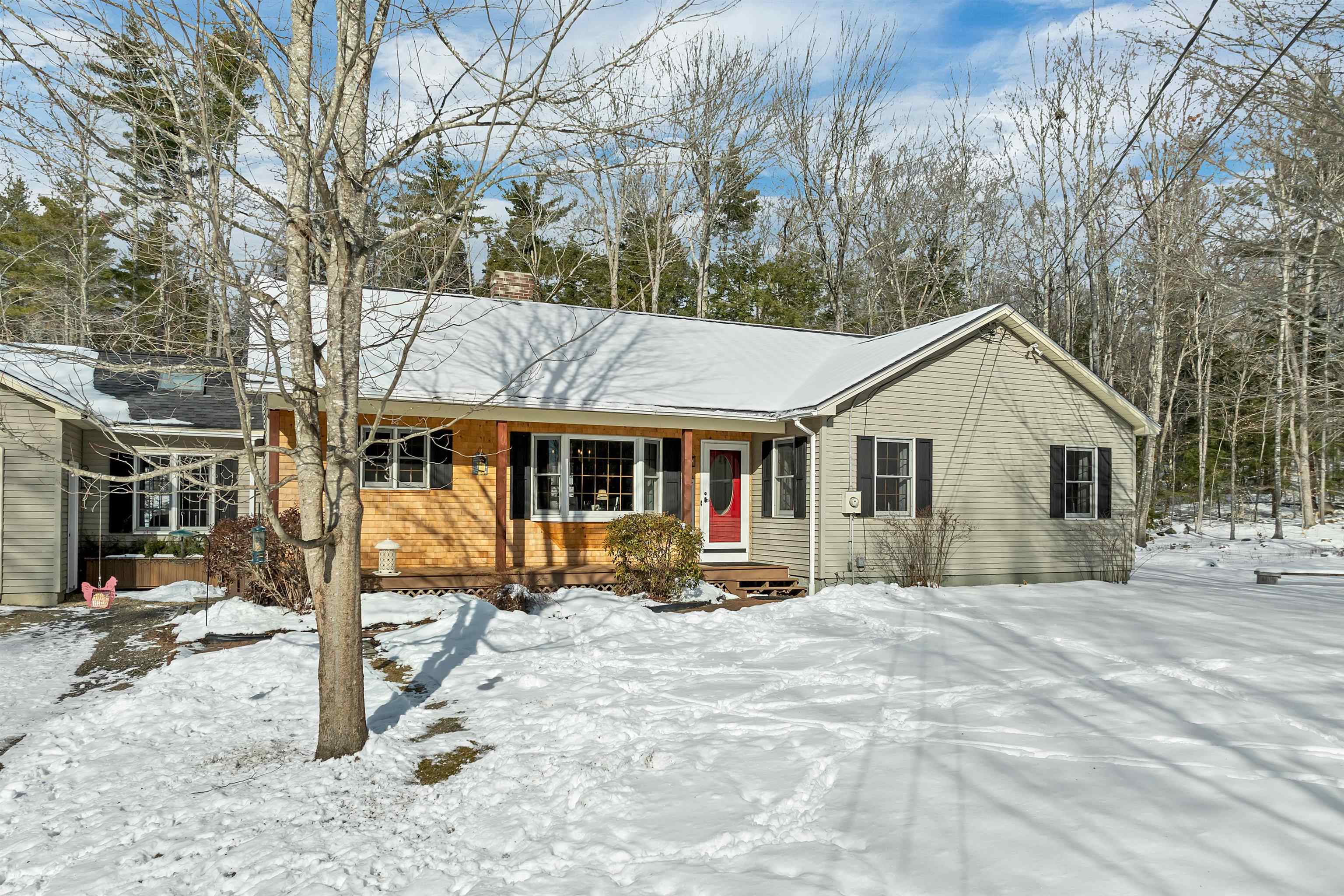 92 West Milton Road Farmington, NH 03835 - Photo 2 of 60