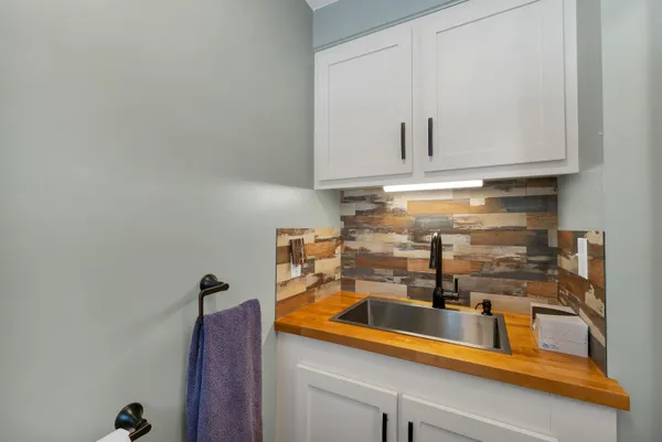 $699,900 | 92 West Milton Road, Farmington, NH 03835