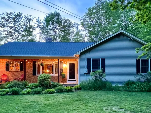 $699,900 | 92 West Milton Road, Farmington, NH 03835