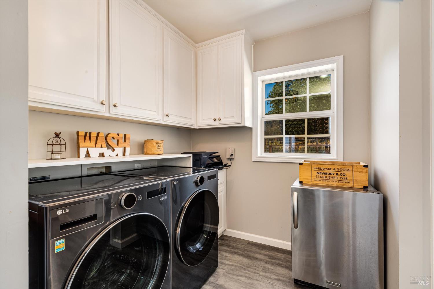 2980 Warm Springs Road Glen Ellen, CA 95442 - Photo 34 of 59 a utility room with dryer and washer