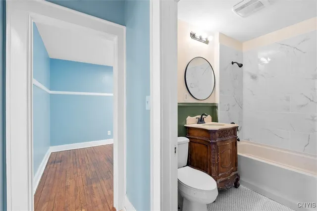 $2,300 | 1200 North Glencove Road, Syracuse, NY 13206