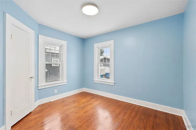 $2,300 | 1200 North Glencove Road, Syracuse, NY 13206