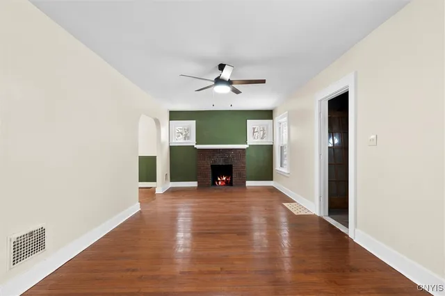 $2,300 | 1200 North Glencove Road, Syracuse, NY 13206