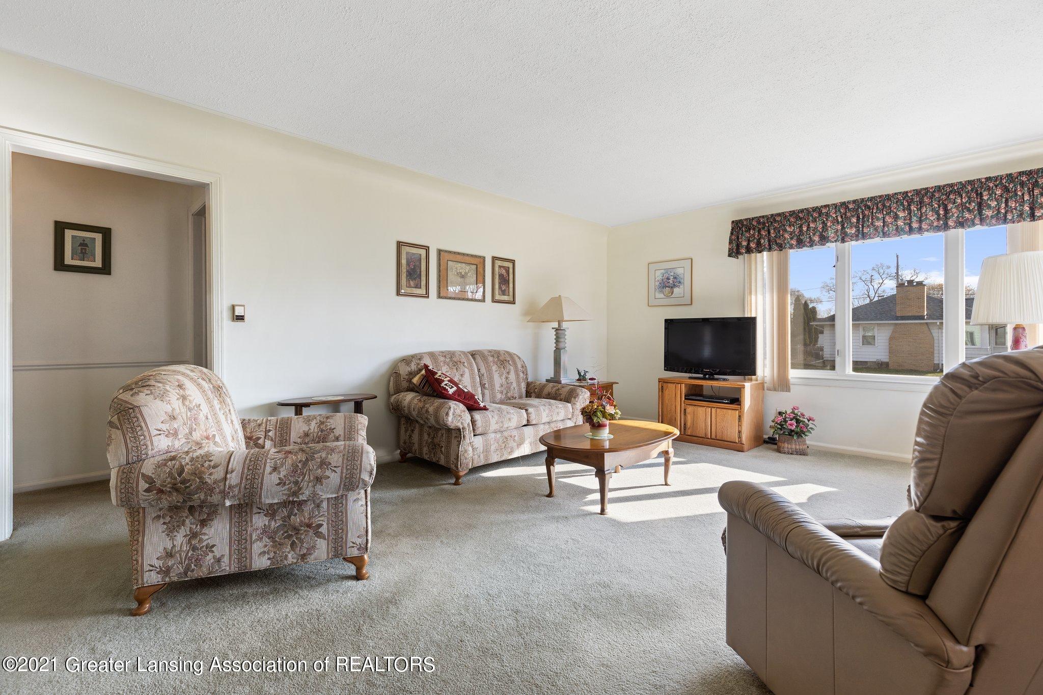 3430 Upton Road Lansing, MI 48917 - Photo 10 of 29 10-web-or-mls-1P6A1318