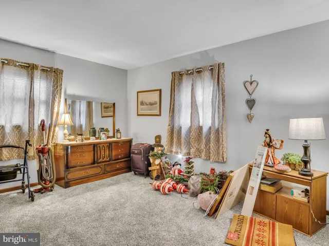 $299,999 | 101 Old Ferry Road, Millerstown, PA 17062