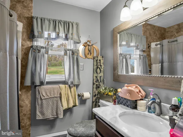 $299,999 | 101 Old Ferry Road, Millerstown, PA 17062