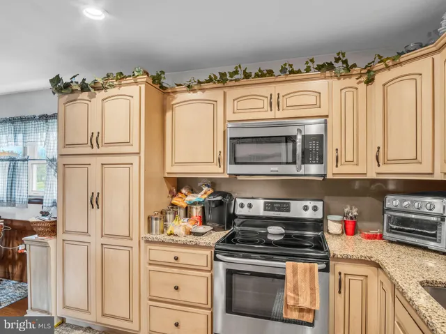 $299,999 | 101 Old Ferry Road, Millerstown, PA 17062