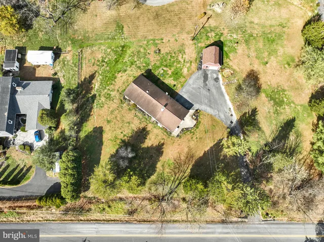 $299,999 | 101 Old Ferry Road, Millerstown, PA 17062