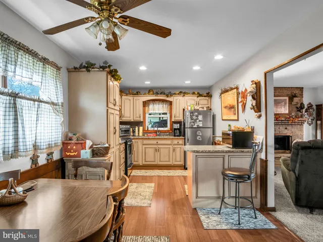 $299,999 | 101 Old Ferry Road, Millerstown, PA 17062