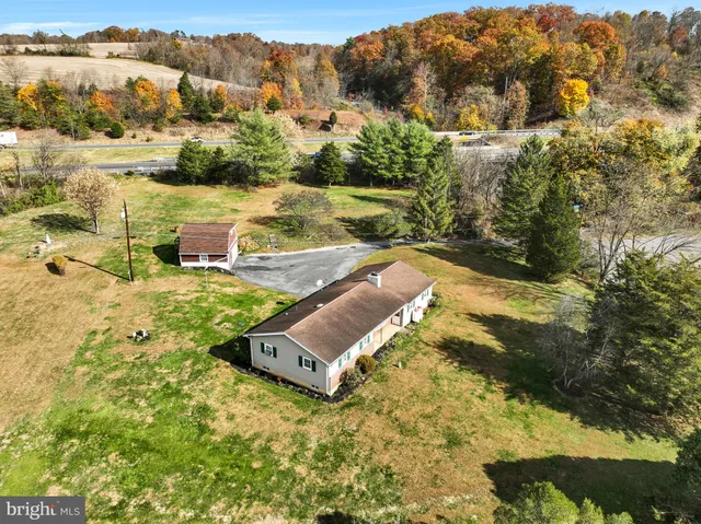 $299,999 | 101 Old Ferry Road, Millerstown, PA 17062