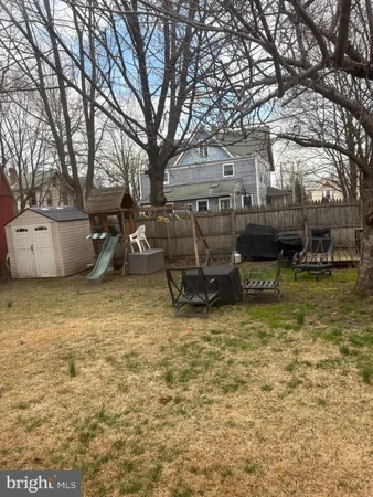 $1,750 | 124 Dey Street, Hightstown, NJ 08520