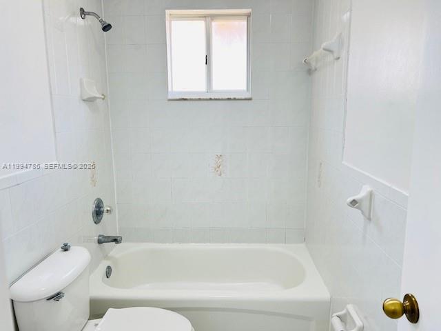 3260 West 70th Street, Unit 202 Hialeah, FL 33018 - Photo 14 of 20 a bathroom with a tub and a shower