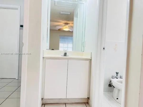 $2,250 | 3260 West 70th Street, Unit 202, Hialeah, FL 33018