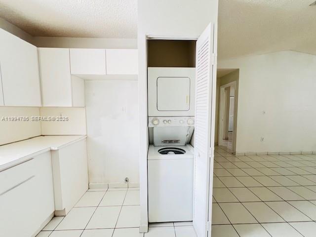 3260 West 70th Street, Unit 202 Hialeah, FL 33018 - Photo 8 of 20 a utility room with dryer and washer