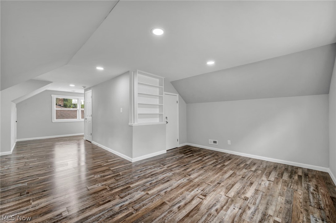 23928 Knickerbocker Road Bay Village, OH 44140 - Photo 30 of 39