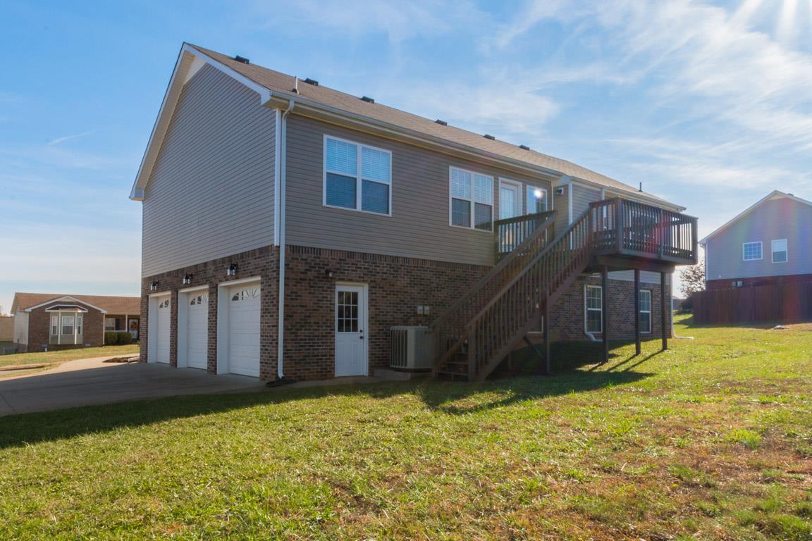 1498 Raven Road Clarksville, TN 37042 - Photo 3 of 30 a house view with a backyard space