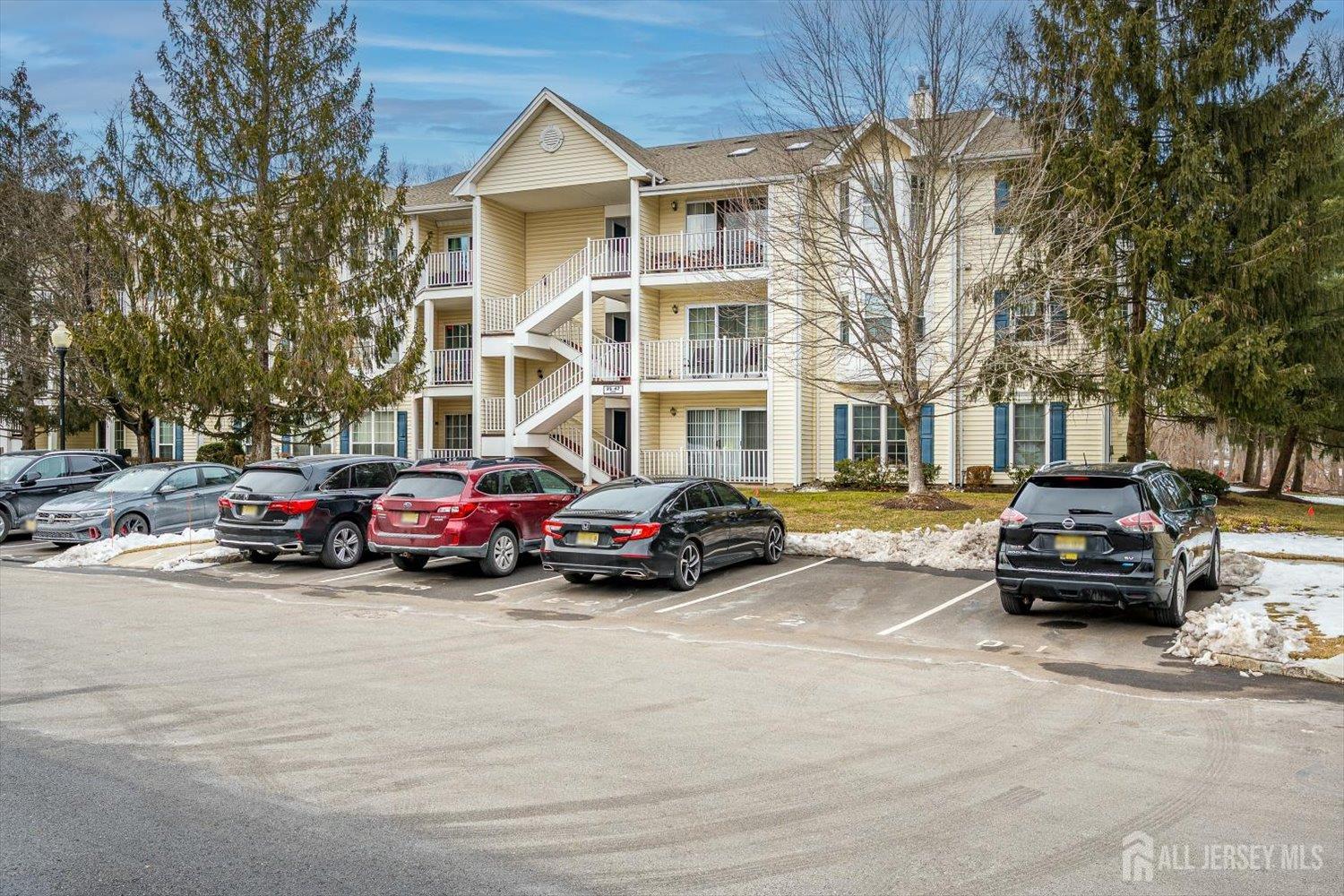 45 Amethyst Way Franklin Park, NJ 08823 - Photo 3 of 25