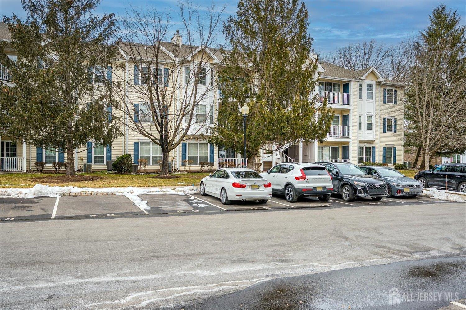 45 Amethyst Way Franklin Park, NJ 08823 - Photo 4 of 25