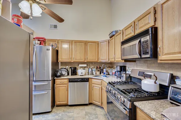 $359,900 | 45 Amethyst Way, Franklin Park, NJ 08823