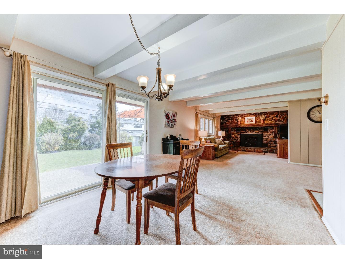 30 Hyacinth Road Levittown, PA 19056 - Photo 11 of 25 Gallery Image 11