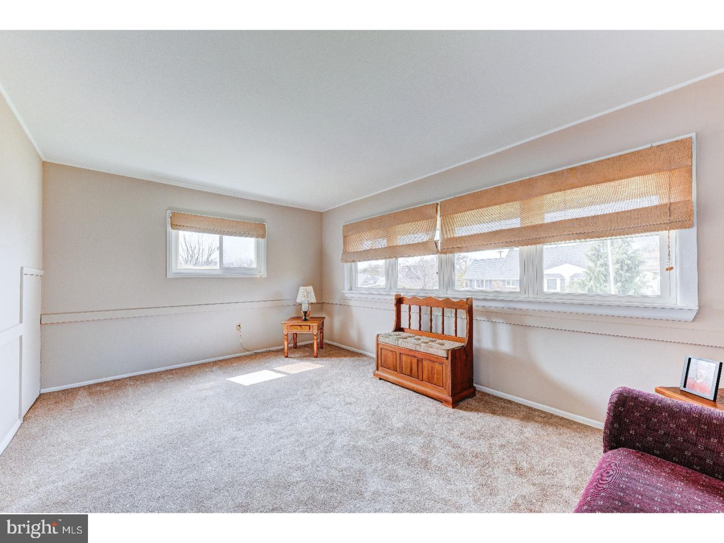 30 Hyacinth Road Levittown, PA 19056 - Photo 12 of 25 Bedroom - Main