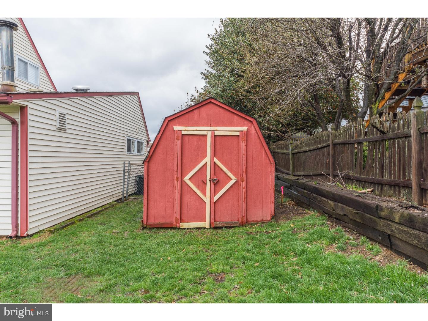 30 Hyacinth Road Levittown, PA 19056 - Photo 25 of 25 Gallery Image 25