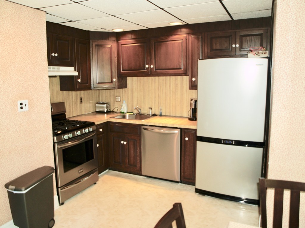 53 Lowell Road Winthrop, MA 02152 - Photo 8 of 19 Gallery Image 8