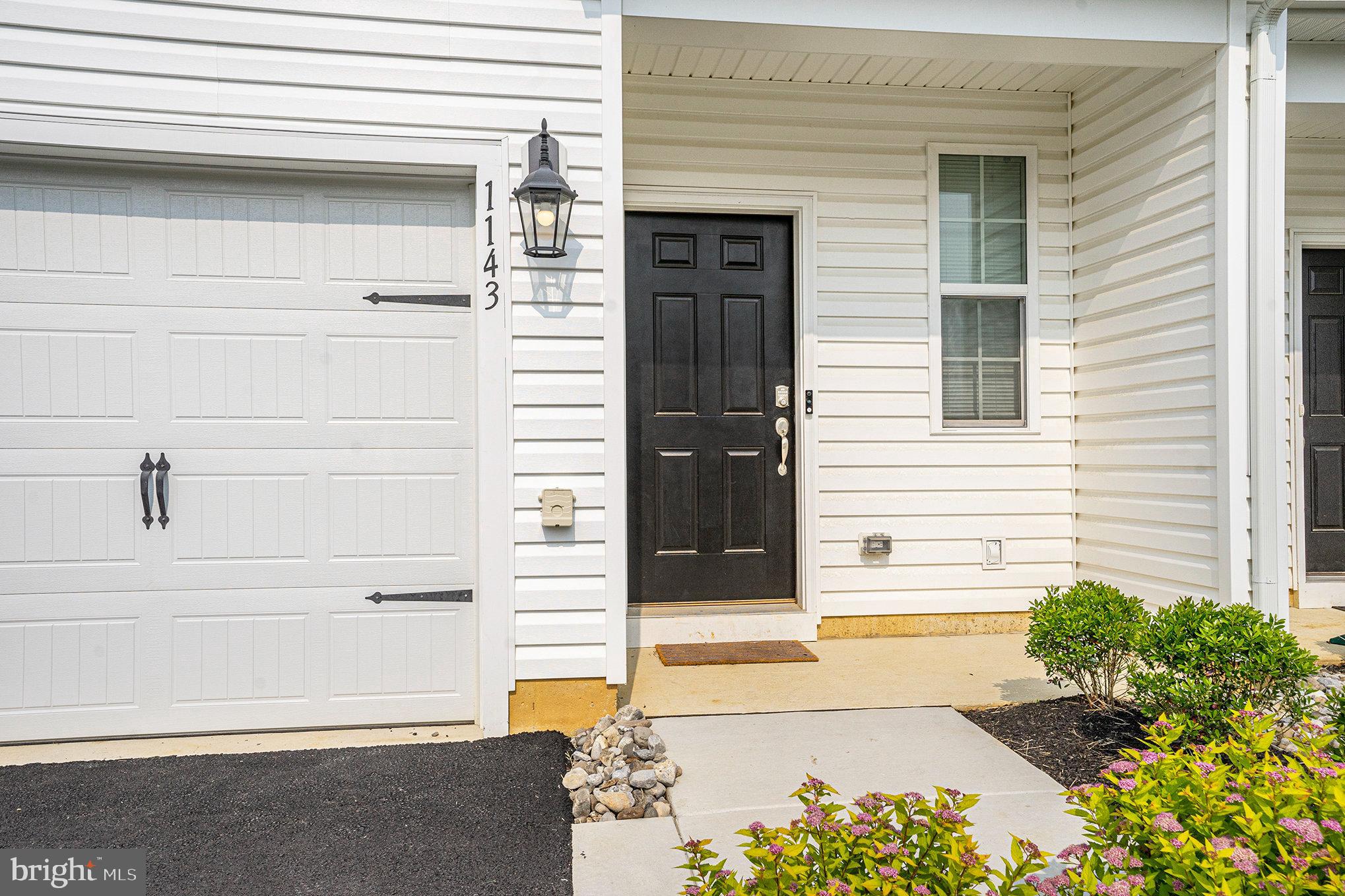 1143 Martin Road Breinigsville, PA 18031 - Photo 2 of 35