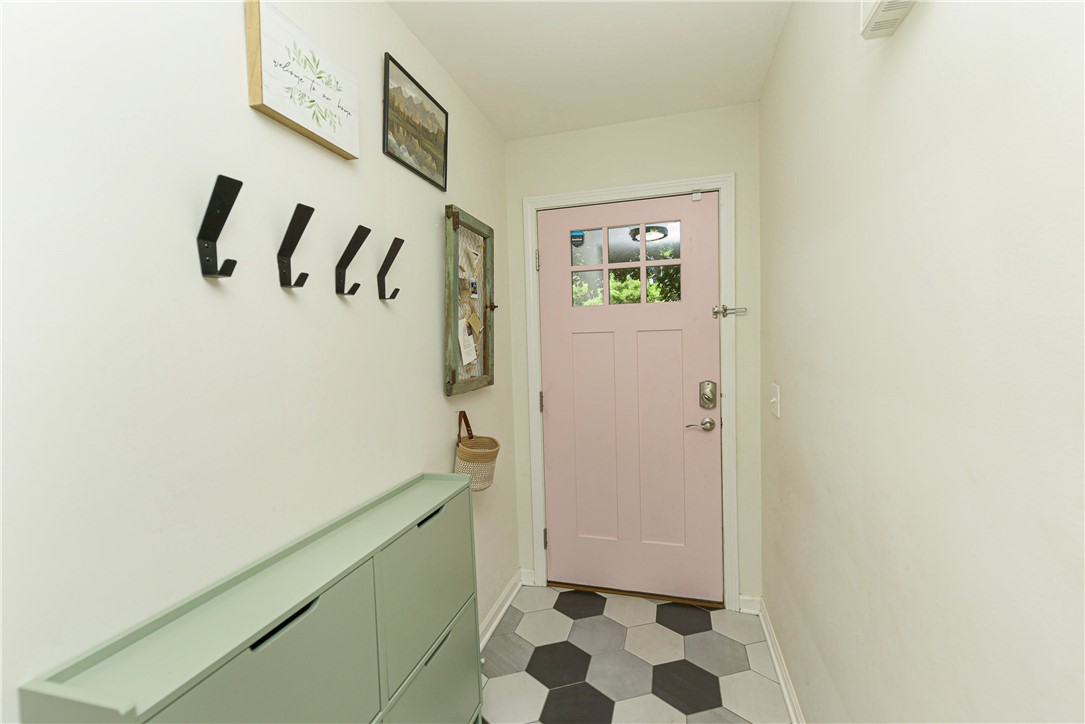 23 French Road Pittsford, NY 14618 - Photo 8 of 46