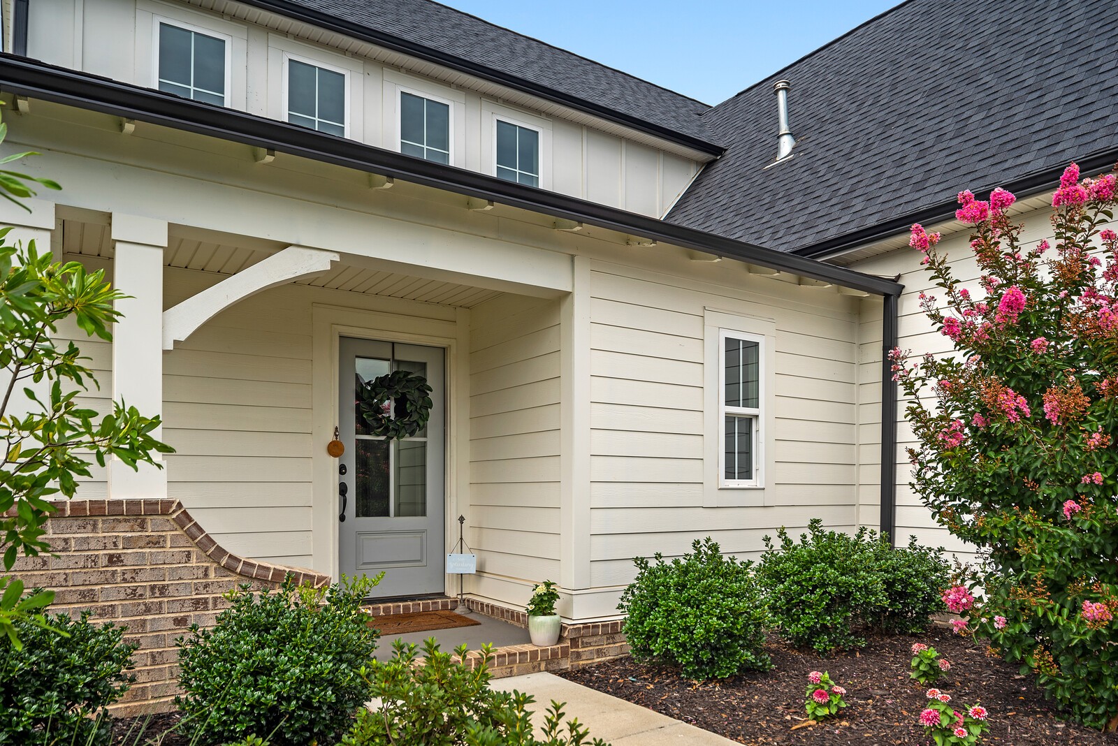 830 Plowson Road Mount Juliet, TN 37122 - Photo 3 of 31 a front view of a house with plants