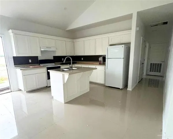 $1,150 | 2811 Primrose Avenue, Unit C, Edinburg, TX 78541