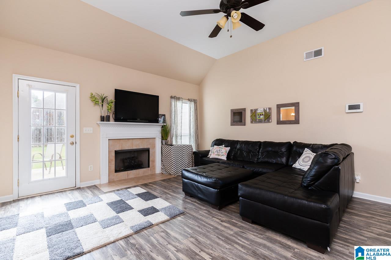 229 Queens Gate Alabaster, AL 35114 - Photo 7 of 26