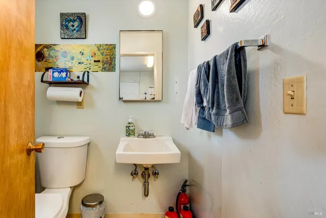 a view of a workspace with furniture