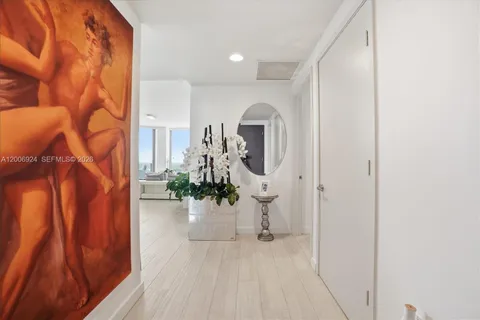 $1,149,000 | 17301 Biscayne Boulevard, Unit 1905, North Miami Beach, FL 33160