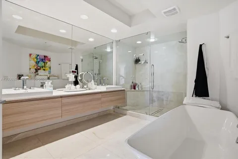 $1,149,000 | 17301 Biscayne Boulevard, Unit 1905, North Miami Beach, FL 33160