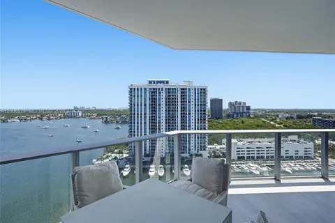 $1,149,000 | 17301 Biscayne Boulevard, Unit 1905, North Miami Beach, FL 33160