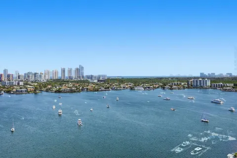 $1,149,000 | 17301 Biscayne Boulevard, Unit 1905, North Miami Beach, FL 33160