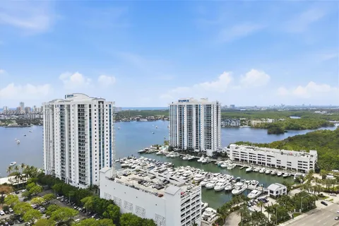 $1,149,000 | 17301 Biscayne Boulevard, Unit 1905, North Miami Beach, FL 33160